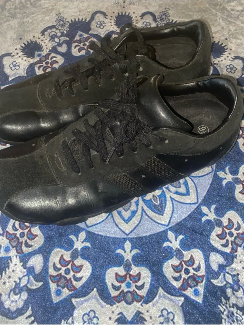 Men's Black Casual Lace-Up Sneakers
